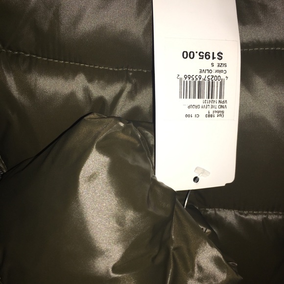 Olive green puffer coat - Picture 4 of 5